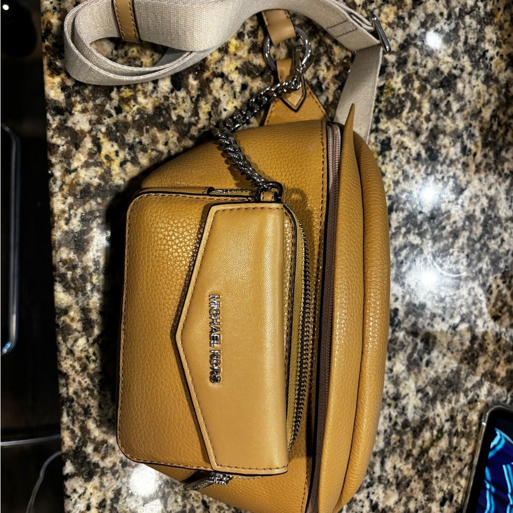 Michael Kors Fanny pack